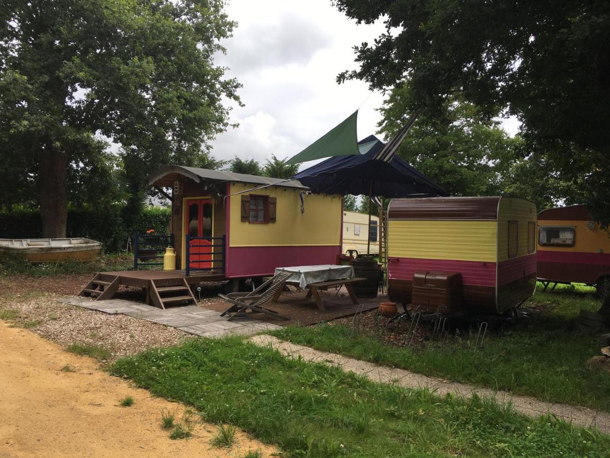 La Roulotte Chainoux Bains-sur-Oust Bagian luar foto